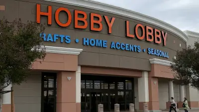 Hobby Lobby gives away 500,000 free copies of book defending biblical Christmas story