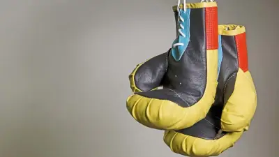 Mexican boxer Julio César Chávez Jr. arrested by ICE for deportation, federal officials say