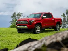 An odometer oddity between two different pickup trucks