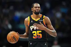 Kevin Durant being sent from Suns to Rockets in a blockbuster trade, AP source says