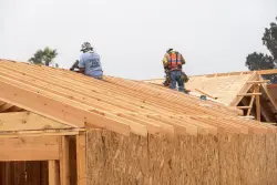 Altadena ICE raid highlights fears that roundups will stymie rebuilding efforts